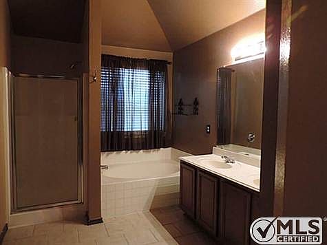5th image of 2707 Sweetbriar Ln