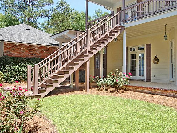 3rd image of 73 Bienville Trce