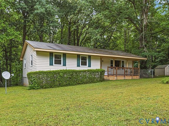 2nd image of 2914 Janet Ln