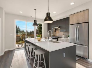 1521 NE 172nd St, Shoreline, WA 98155