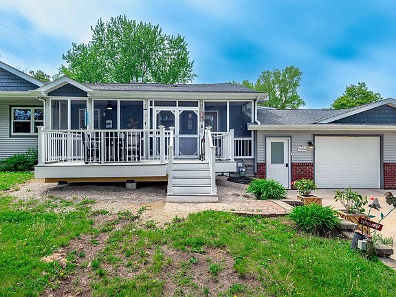 3rd image of 5086 Valley Heights Rd