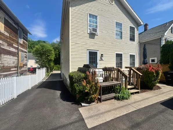 37 Prospect St #B, Greenwich, CT 06830