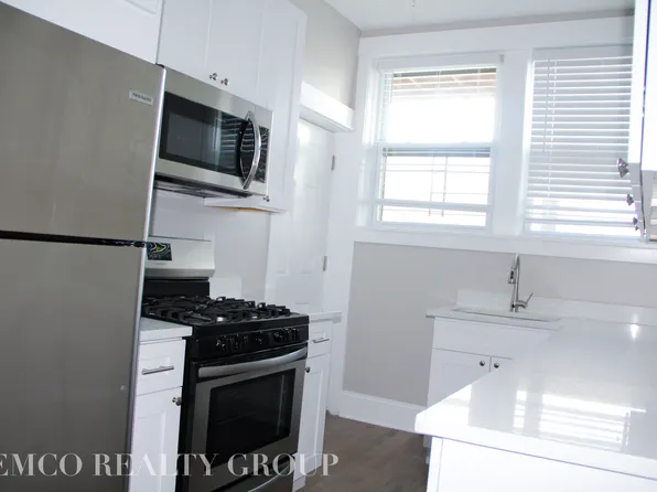 2457 W Wilson Ave APT 1, Chicago, IL 60625