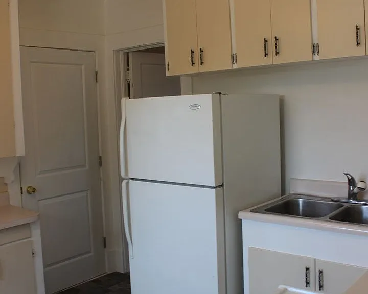 1407 Danforth Ave — Photo 7
