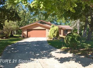 47 Bretton Pl, Saginaw, MI 48602
