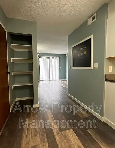 3405 Holdrege St #307 — Photo 5
