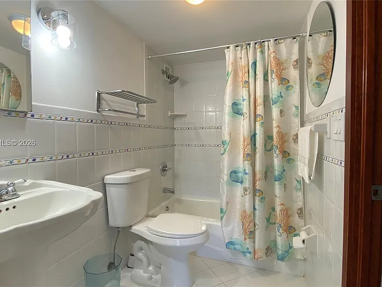 401 Ocean Dr #722 — Photo 15