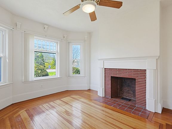 5th image of 319 Central Ave
