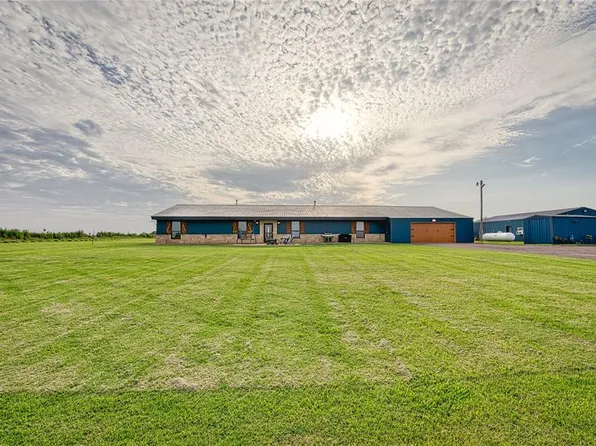 10971 N 2030th Rd, Elk City, OK 73644