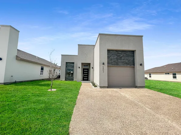 6802 El Jinete Dr, Laredo, TX 78043