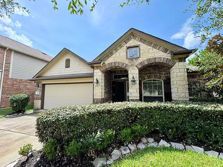 11015 Walts Run Ln — Photo 2