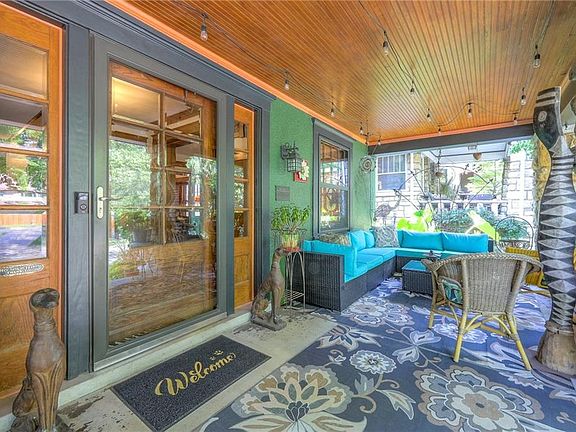 4th image of 3801 Campbell St