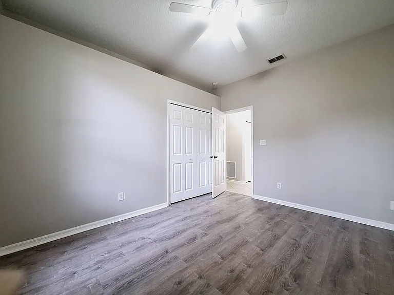 1181 Dekleva Dr — Photo 12