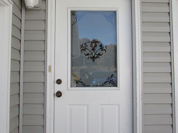 3rd image of 24910 Scenic Dr APT A