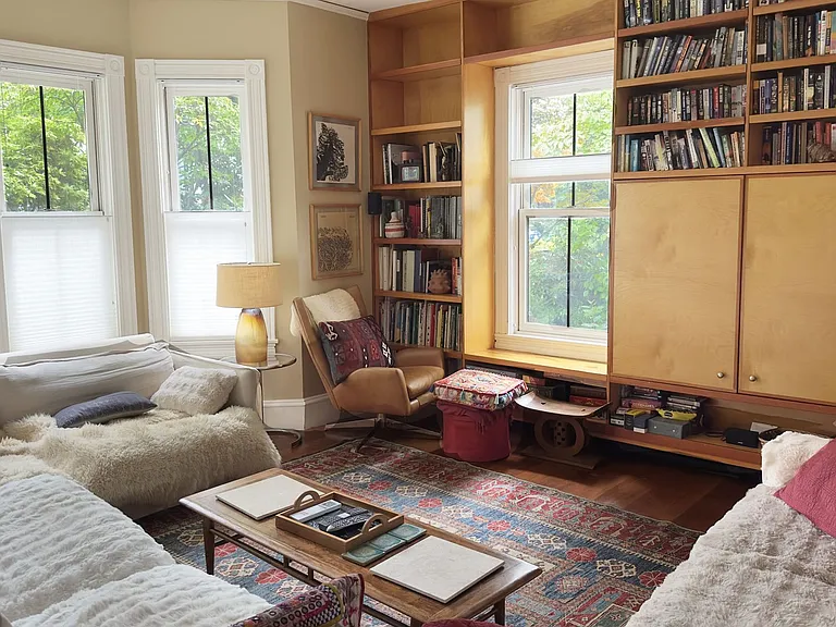 120 Lakeview Ave — Photo 6