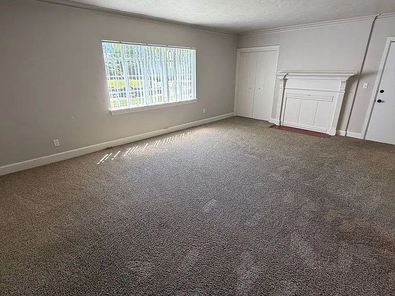3003 NW Harrison Blvd #1 — Photo 4