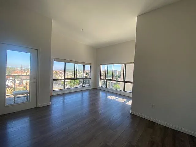 600 N Atlantic Blvd #325
