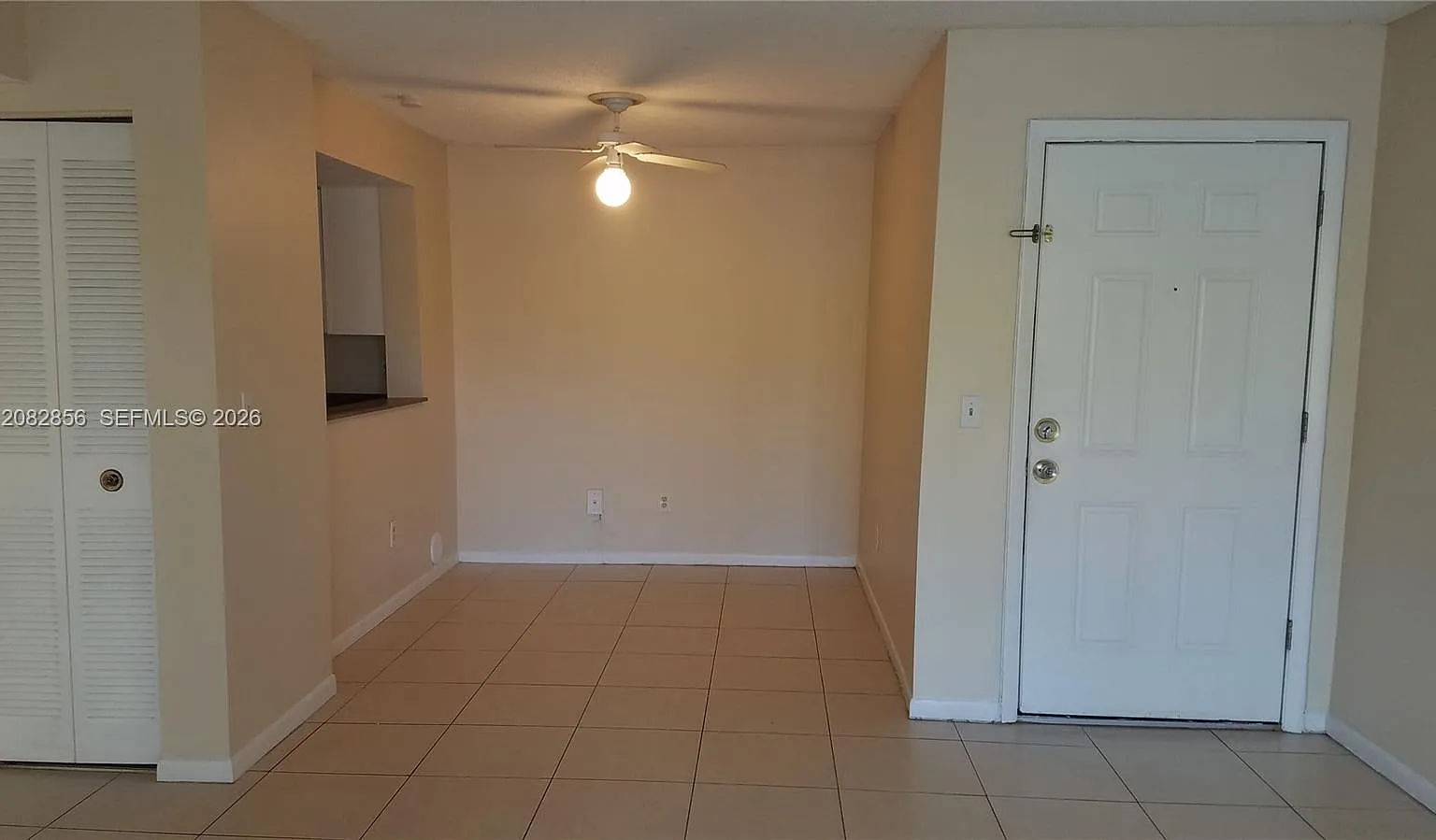 Royal Poinciana Condo — Photo 3