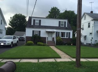 547-549 E 3rd Ave, ROSELLE, NJ 07203