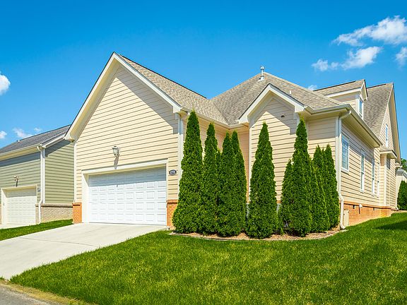 5th image of 1771 Holden Farm Pl