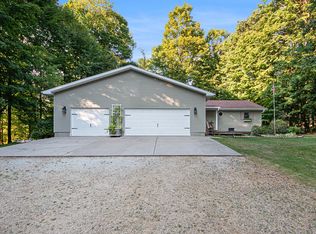 2065 Eighteen Mile Rd NE, Cedar Springs, MI 49319