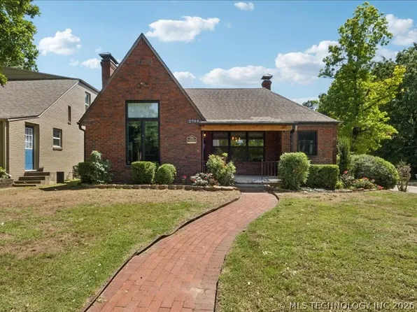 2704 E 13th St S, Tulsa, OK 74104