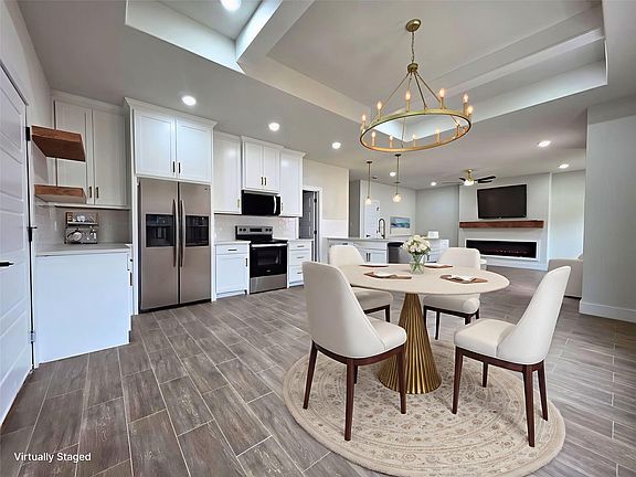3rd image of 2507 Lakeridge Dr