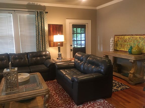 4th image of 3021 Wood St