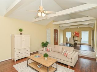 2102 Briarcrest Dr, Houston, TX 77077
