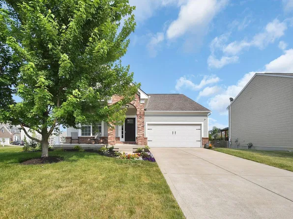 1830 Greentree Meadows Dr, Lebanon, OH 45036