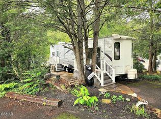 4229 E Pkwy #5, Gatlinburg, TN 37738