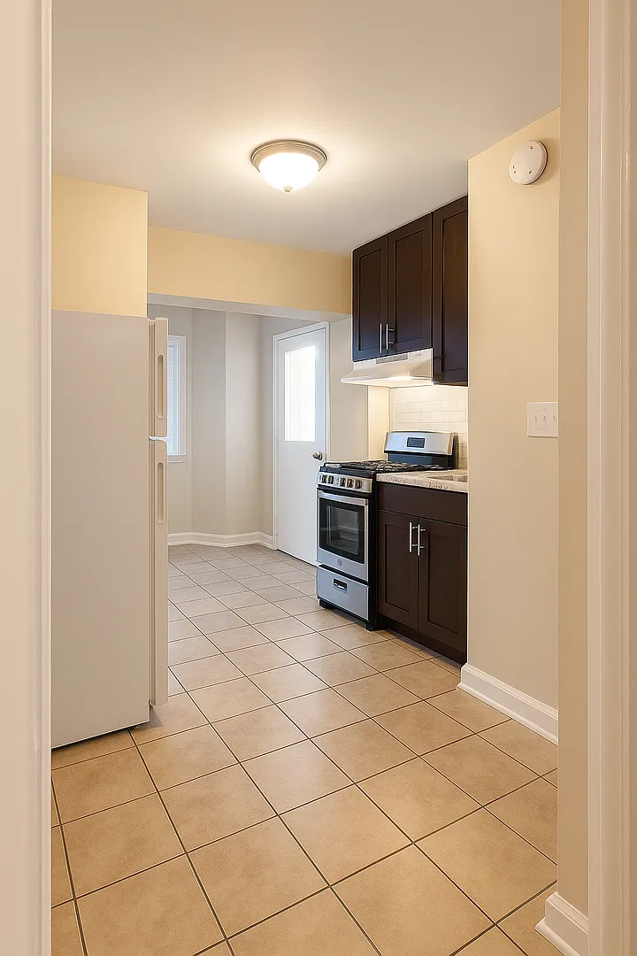 Blair Crescent Apartment Homes — Photo 4