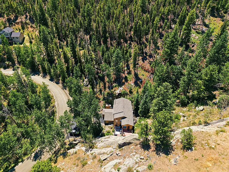 551 Aspen Dr — Photo 42