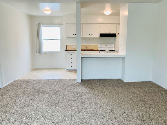 4th image of 2985 Bayside Ln APT 6