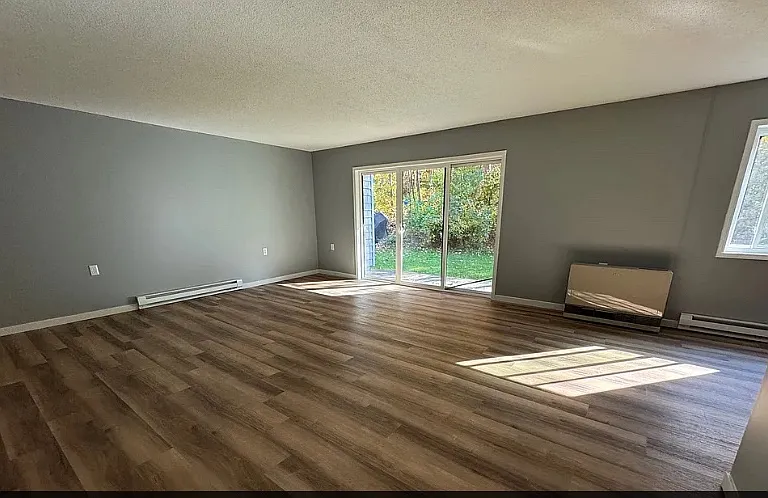 43 Hawthorne Cir #43 — Photo 8