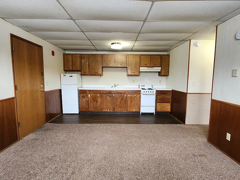 820 Broadway Ave N #102 — Photo 6