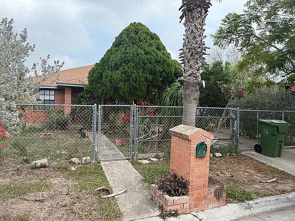 2nd image of 2349 Santa Elena St