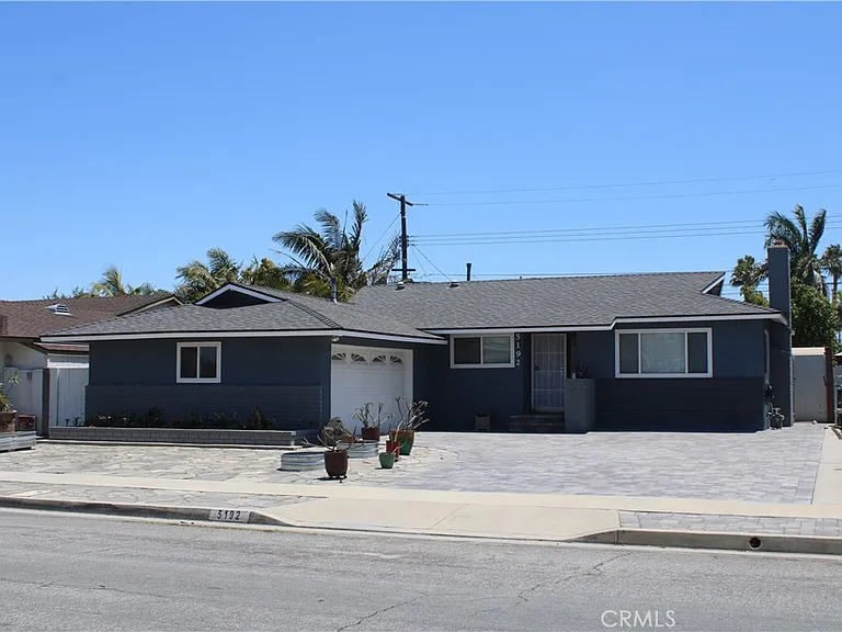 5192 Robinwood Dr — Photo 1