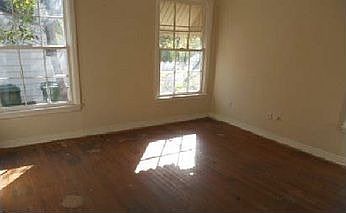 3rd image of 2033 Glendale Dr