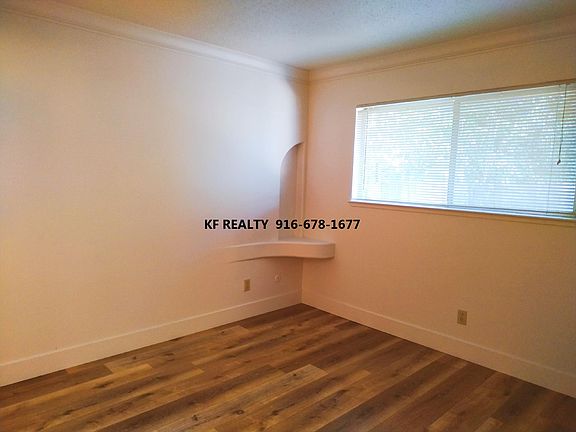 4th image of 6776 Freehaven Dr