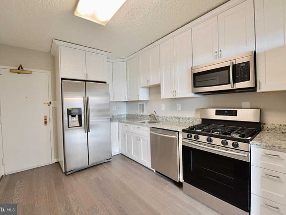 2nd image of 3701 S George Mason Dr Unit 2004N