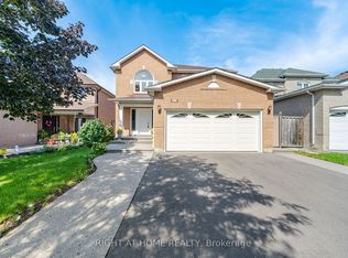 975 Mantle Cres, Mississauga, ON L5V2G3