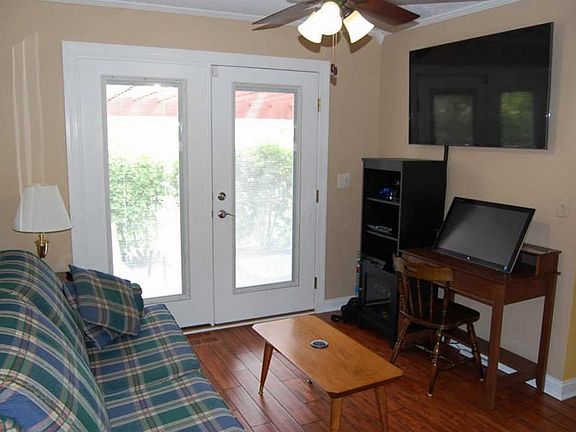 5th image of 818 Murlay Dr
