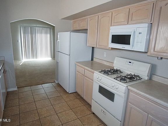 5th image of 807 Jaime St