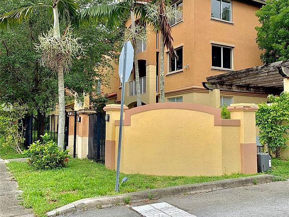 5th image of 17602 NW 25th Ave #305-1