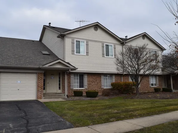 1662 Commodore Ct, Schaumburg, IL 60193