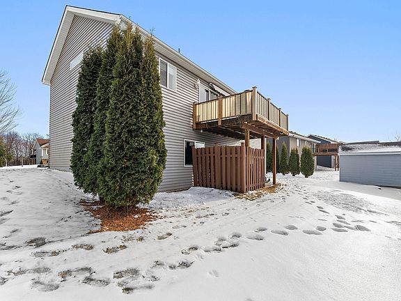 2nd image of 12012 Mayview Curv