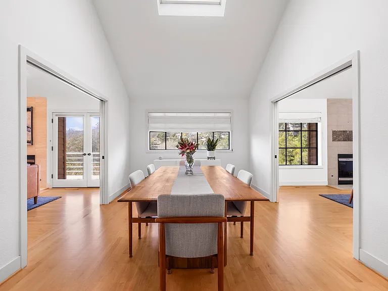 985 W California Ave — Photo 11