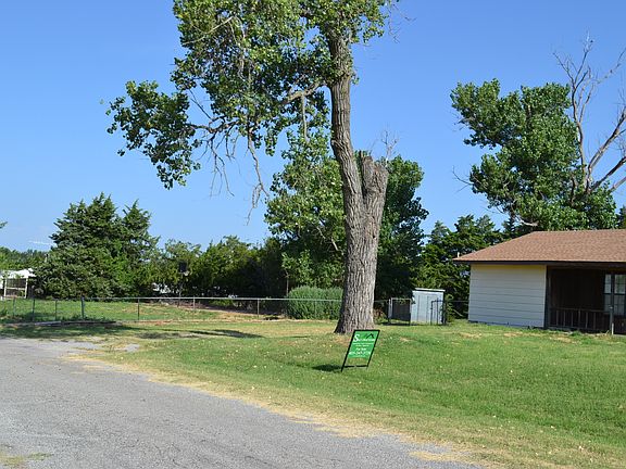 2nd image of 23032 County Road 1379