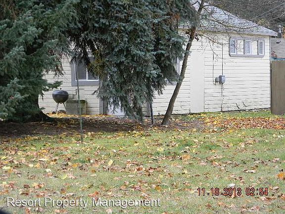 2nd image of 401 1/2 S 14th St